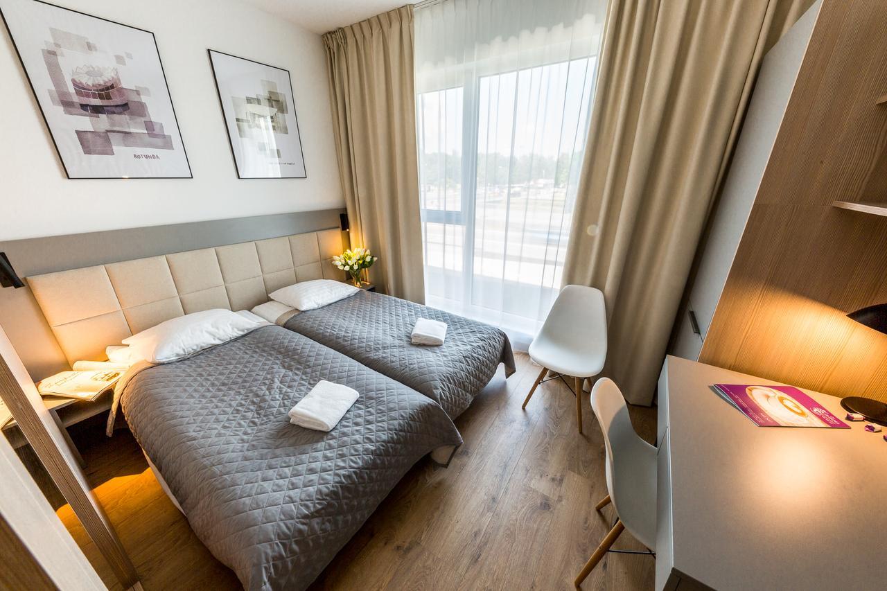 Apartments "Wolska Residence" Varsavia Esterno foto